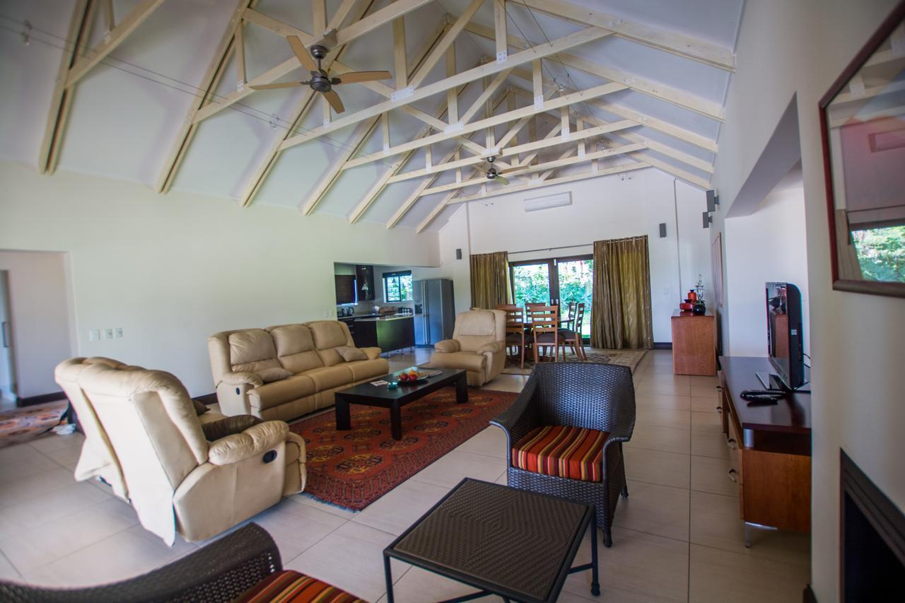 Hoyohoyo Hazyview View Villas 外观 照片